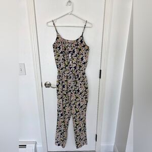 Love Tree Floral Jumpsuit. Sz SMALL